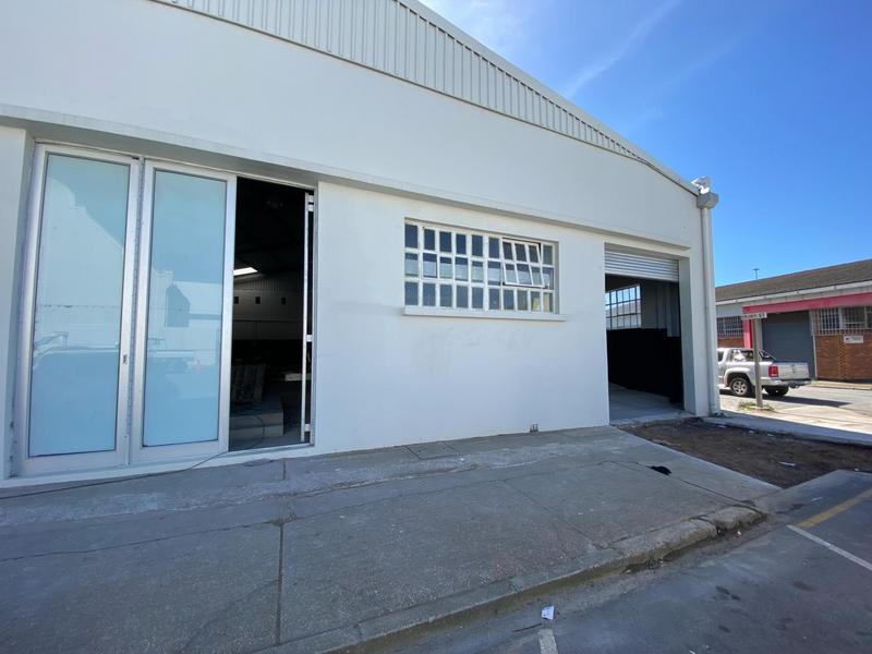 To Let commercial Property for Rent in North End Eastern Cape